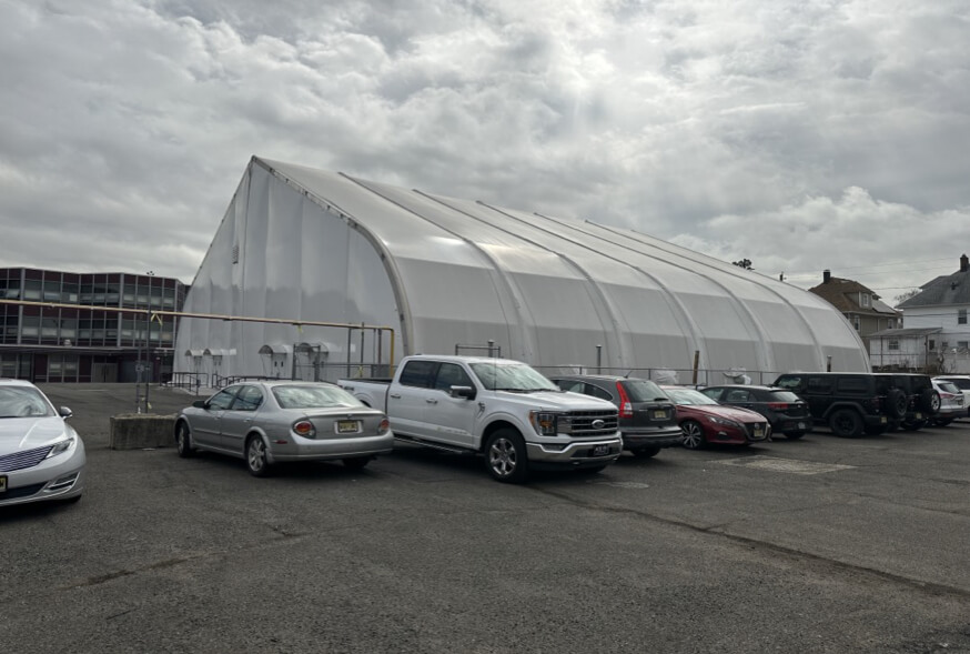 NEWARK SCHOOLS TEMPORARY GYMNASIUM